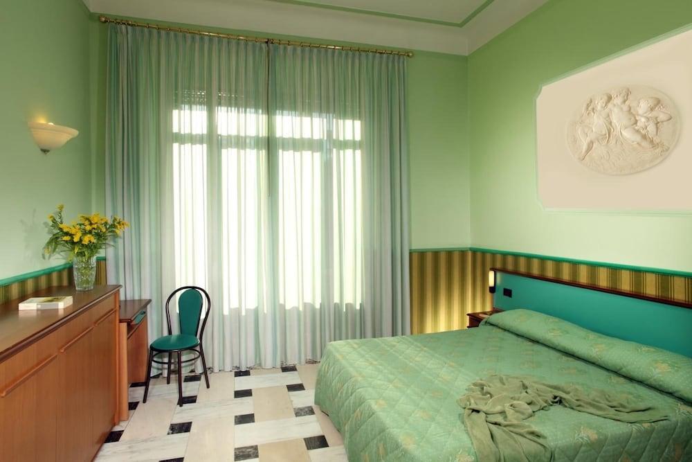 Hotel Dorica Roma Exterior foto