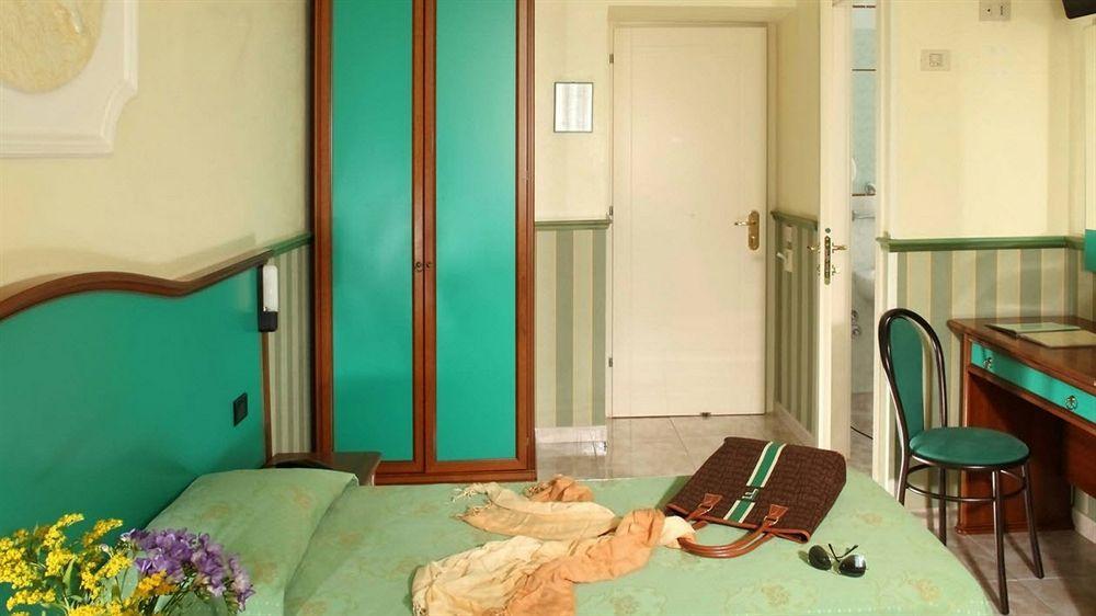 Hotel Dorica Roma Exterior foto